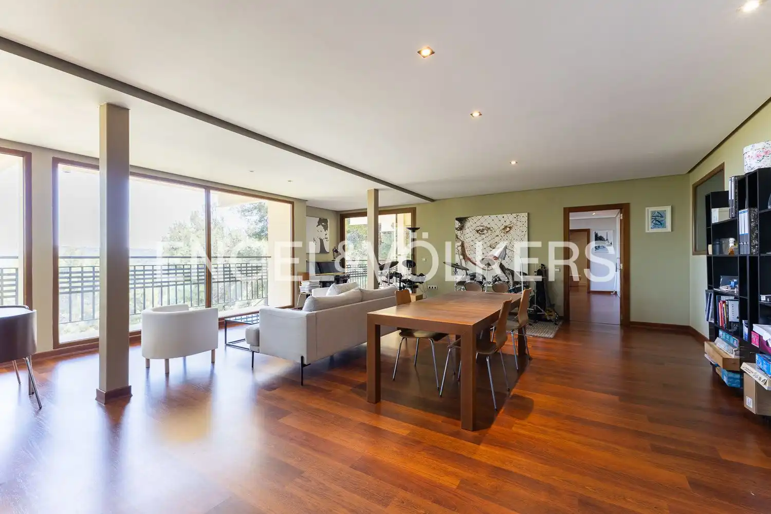 Exterior view of Houses for sale in Chiva  with Air Conditioner, Heating and Private garden