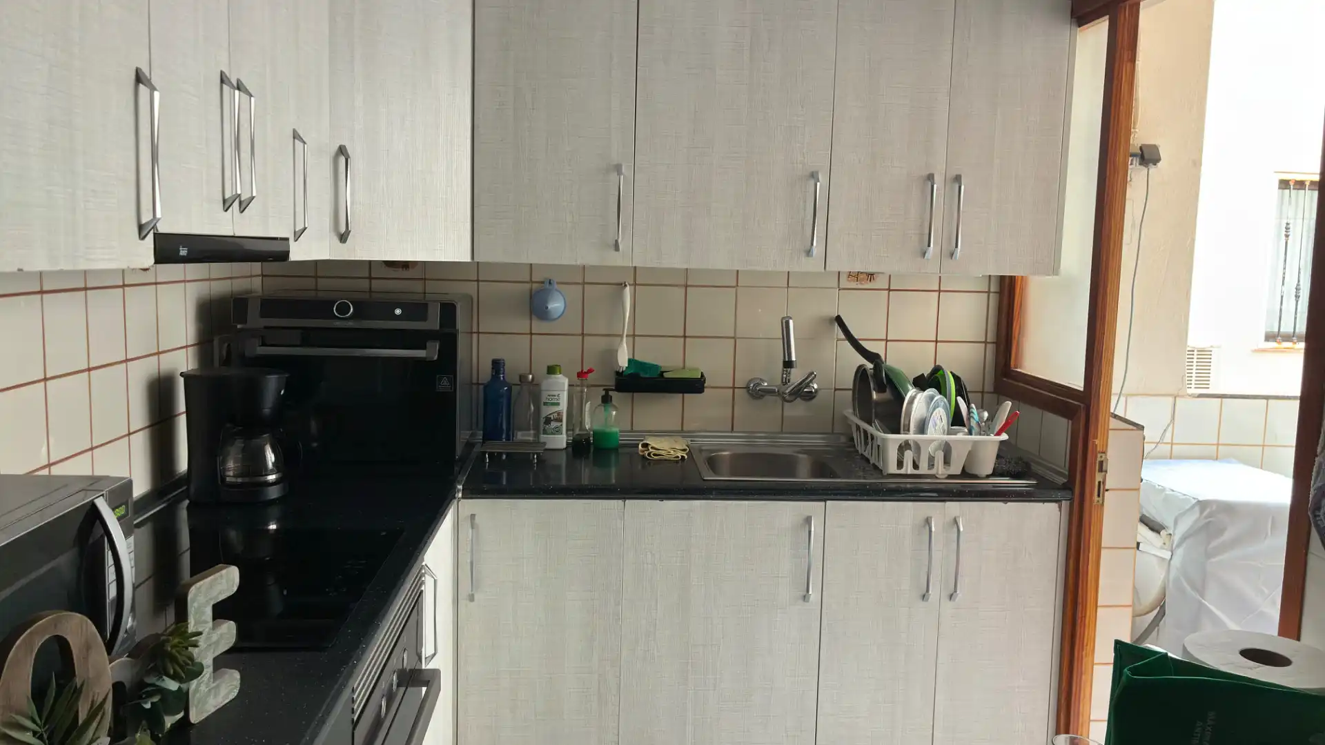 Kitchen of Flat for sale in San Bartolomé de Tirajana  with Furnished, Oven and Washing machine