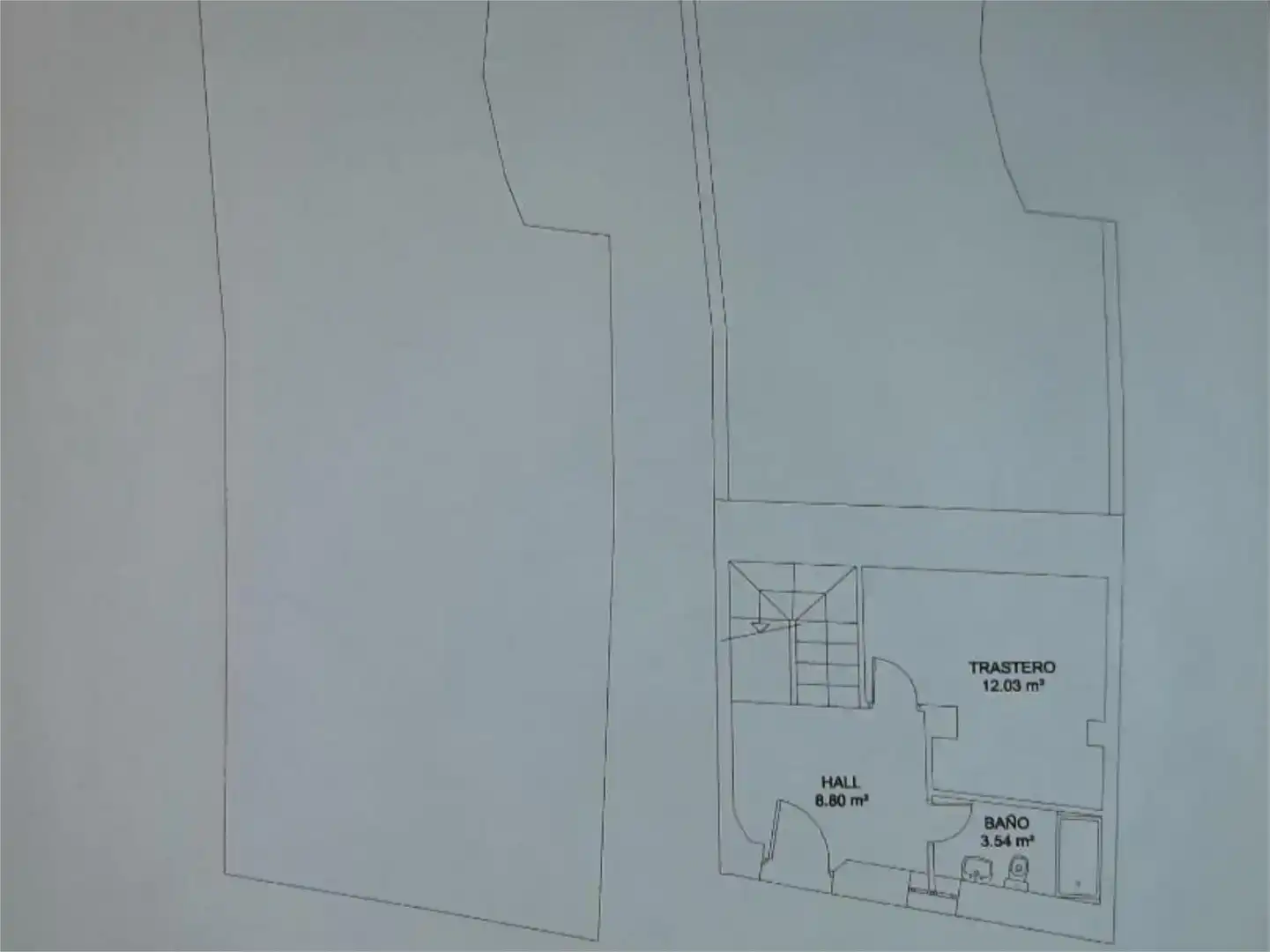 Wohnung zum Verkauf in Biel mit Klimaanlage, Privatgarten und Abstellraum