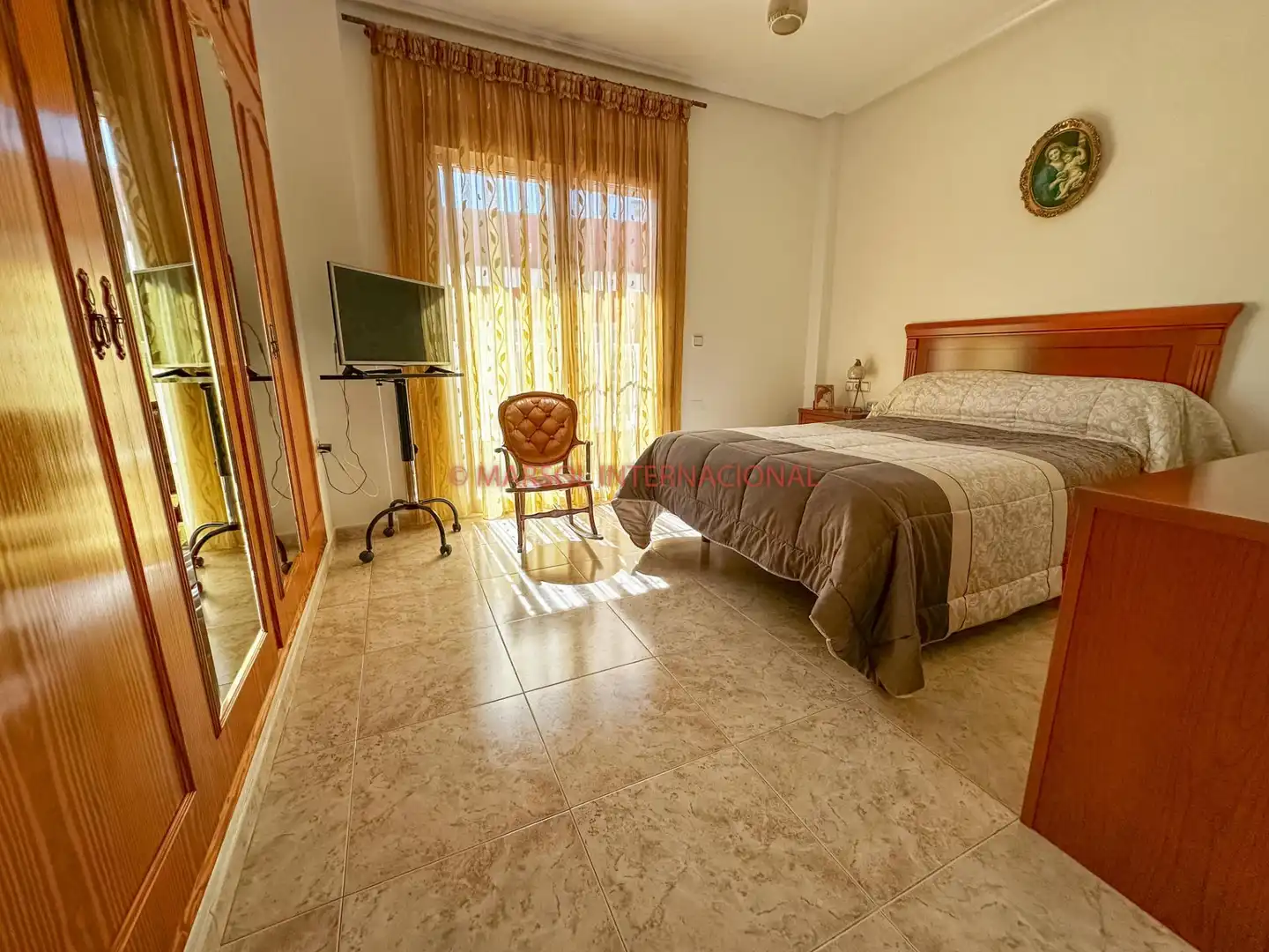 Dormitori de Casa o xalet en venda en Orihuela amb Jardí privat, Terrassa i Traster