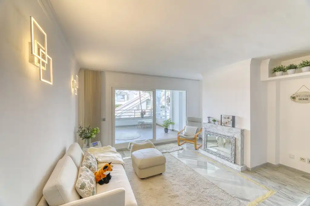 Sala de estar de Dúplex en venta en Calvià con Terraza, Trastero y Piscina comunitaria