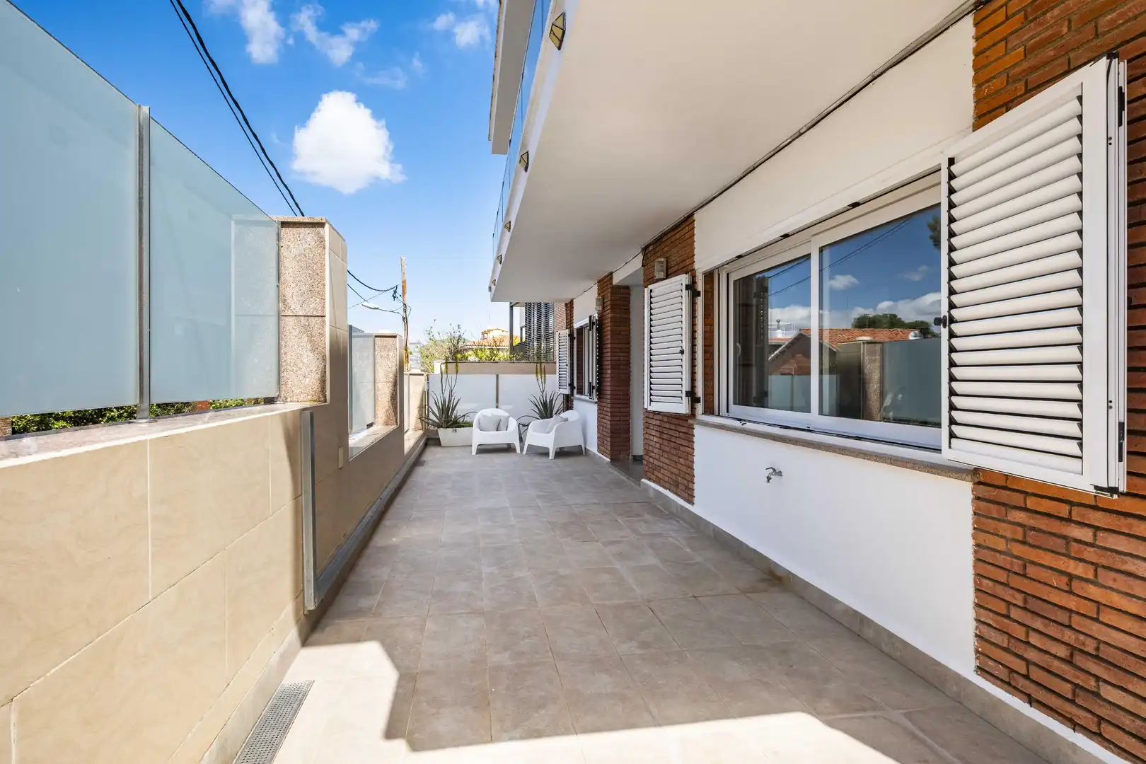 Terrassa de Casa o xalet en venda en Barcelona amb Aire condicionat, Calefacció i Jardí privat