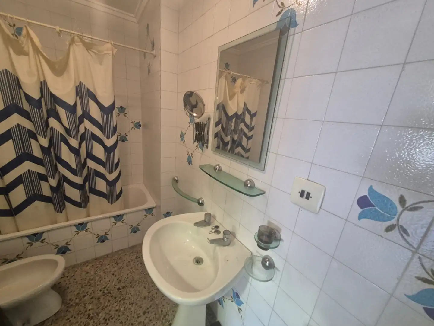 Bathroom of Flat for sale in Elche / Elx