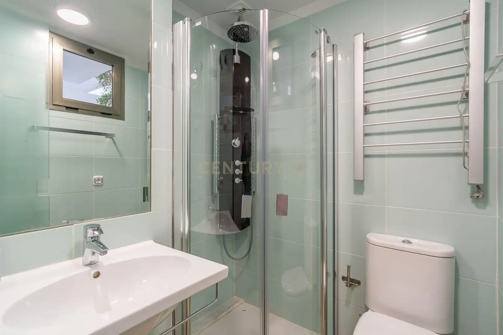 Bathroom of Ground floor for sale in Mijas  with Air Conditioner, Microwave and Home automation