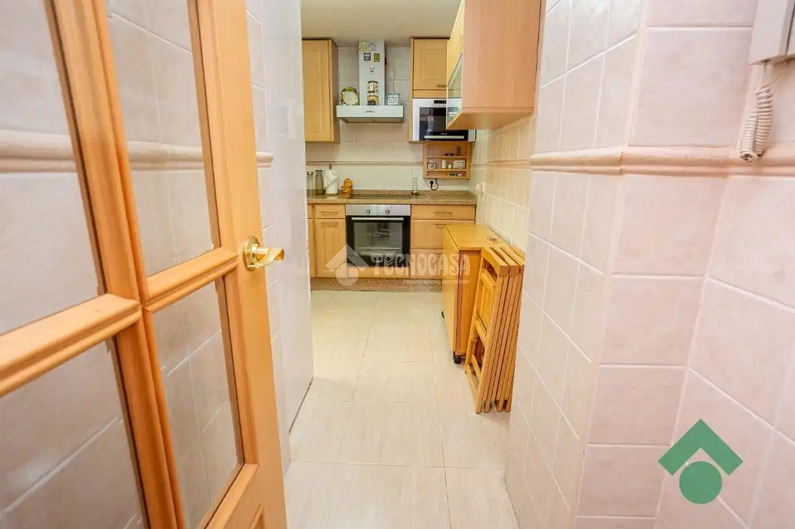 Küche von Wohnung zum Verkauf in Algeciras mit Klimaanlage