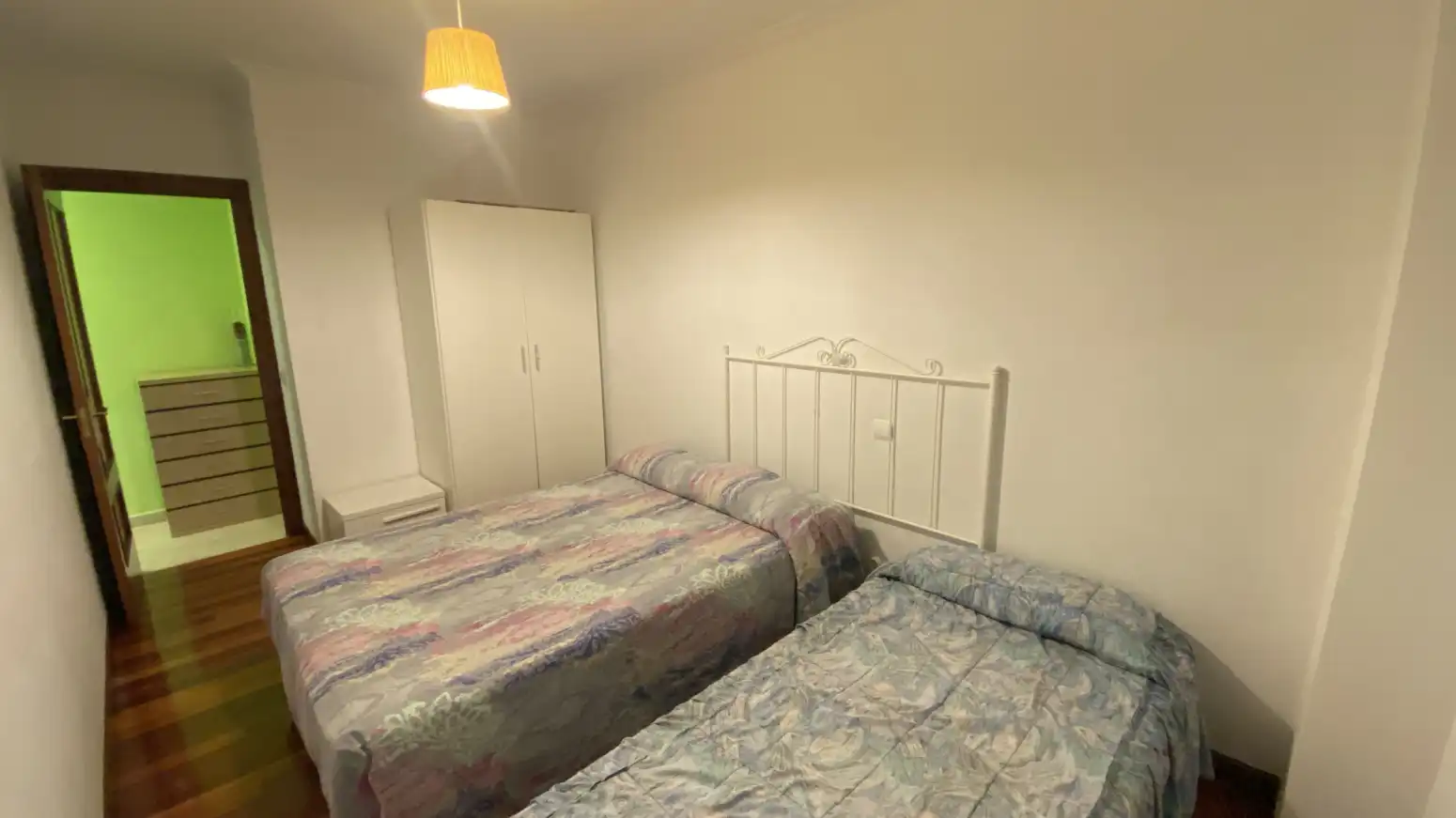 Schlafzimmer von Wohnung zum Verkauf in Entrambasaguas mit Heizung, Privatgarten und Terrasse