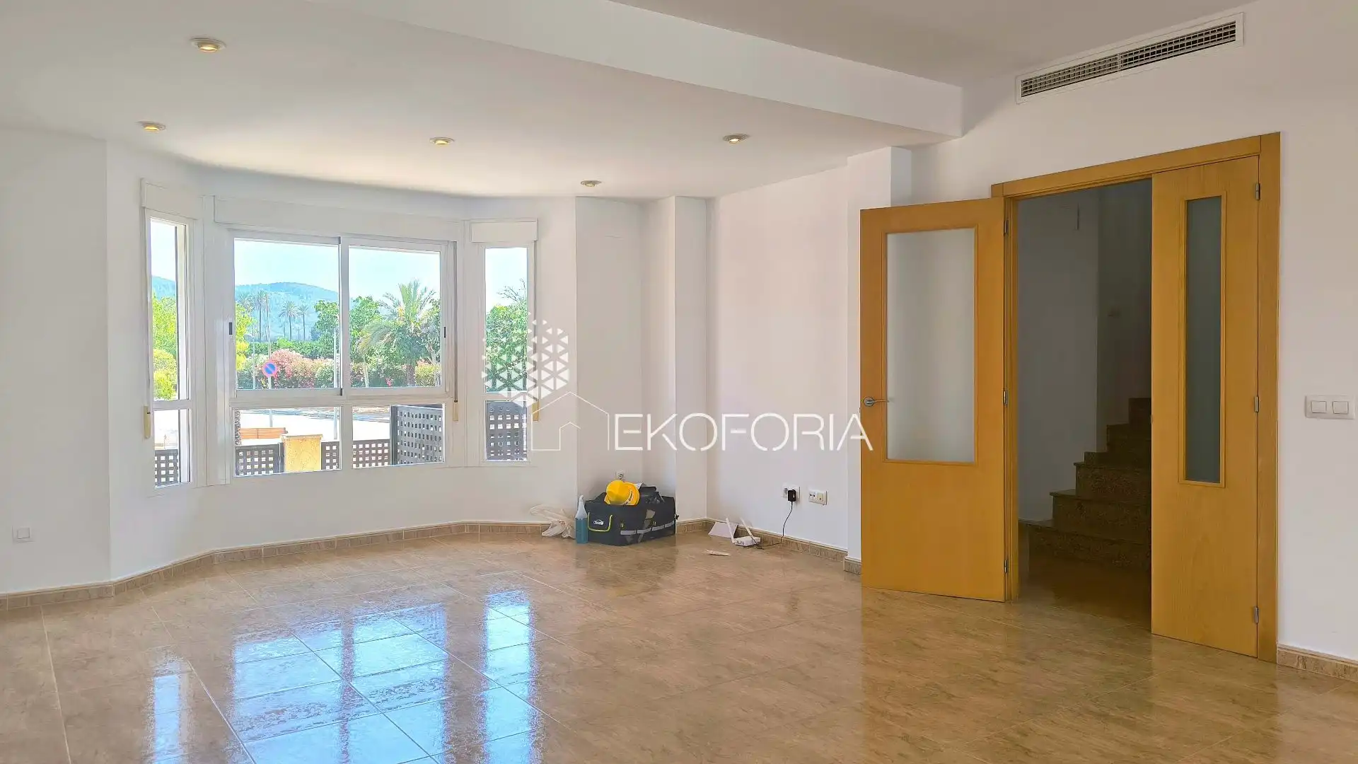 Sala de estar de Casa adosada en venta en Beneixida con Aire acondicionado, Calefacción y Jardín privado