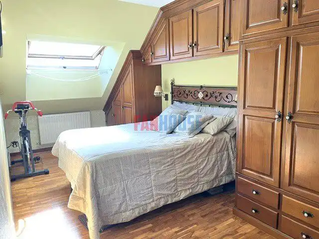 Bedroom of Flat for sale in Gijón   with Heating and Storage room