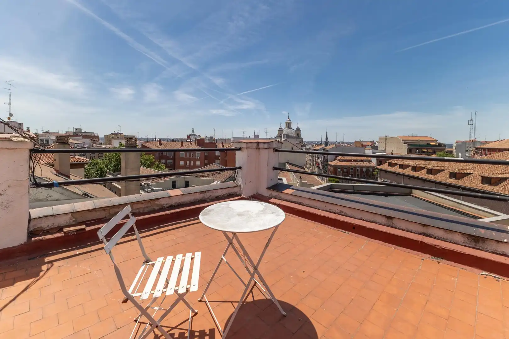 Terrassa de Apartament de lloguer en Madrid amb Aire condicionat, Calefacció i Moblat