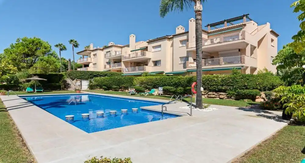 Home with pool for sale in Nueva Andalucía, imagen 26