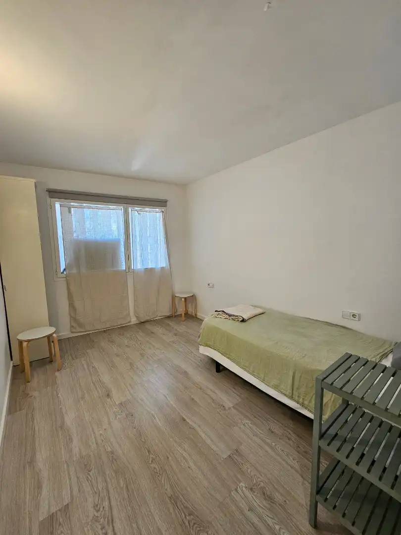 Wohnung zur Miete in Via Augusta, Llevant