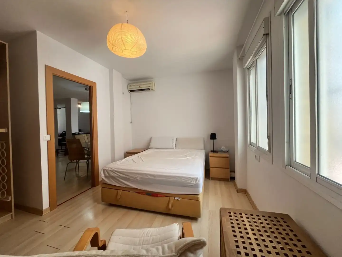 Habitación de Apartamento de alquiler en Sevilla con Aire acondicionado, Calefacción y Amueblado
