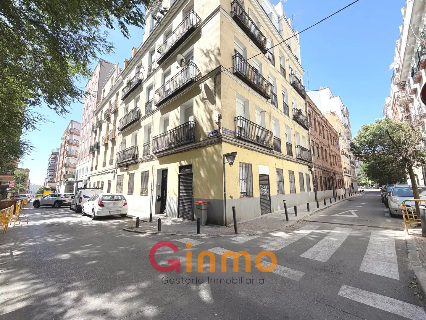 Außenansicht von Geschaftsraum zur Miete in Madrid mit Klimaanlage und Heizung