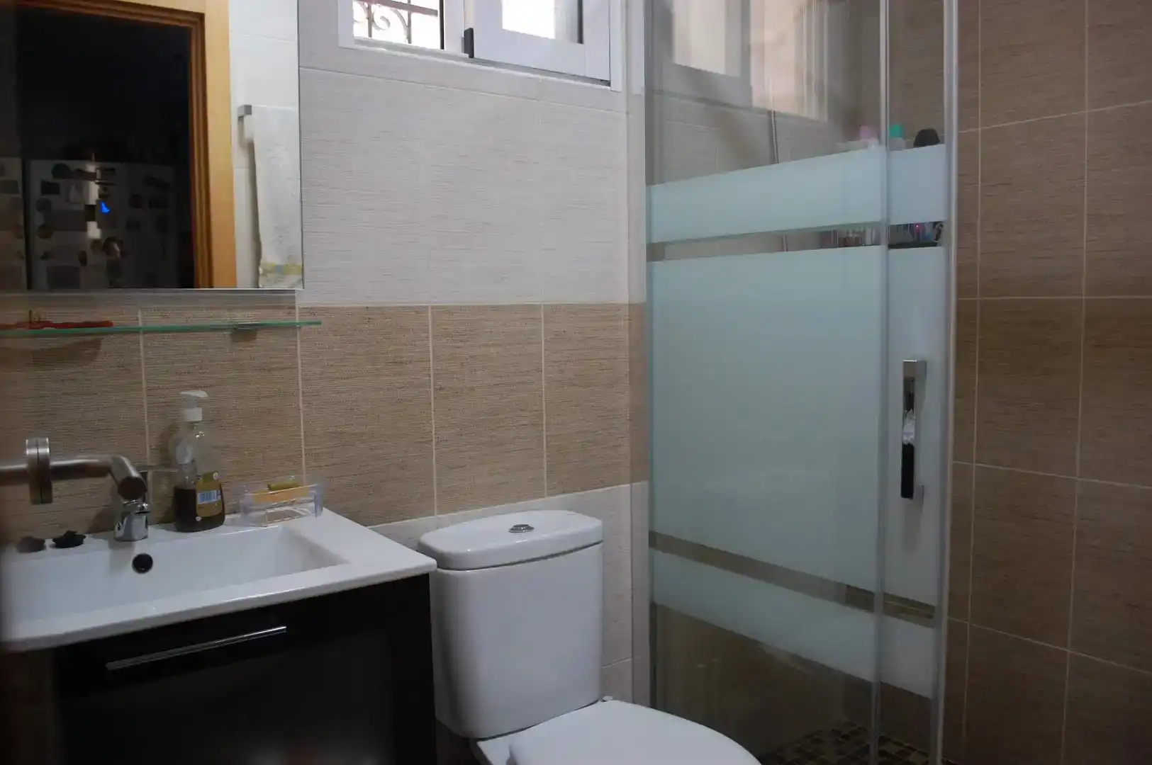 Bany de Pis en venda en Archena amb Jardí privat, Piscina i Moblat