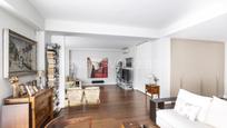 Living room of Apartment for sale in  Madrid Capital  with Air Conditioner, Heating and Parquet flooring