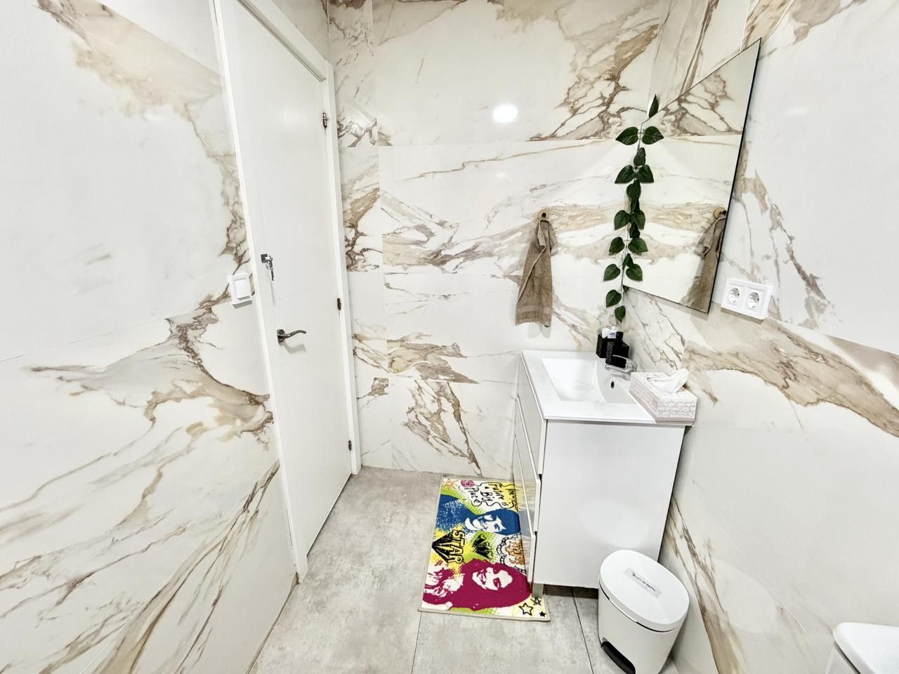 Bathroom of Flat for sale in  Madrid Capital