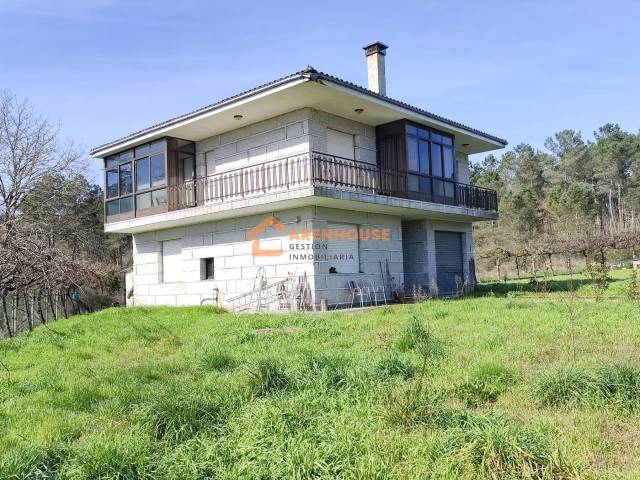 Casa-chalet en Venta en Maside