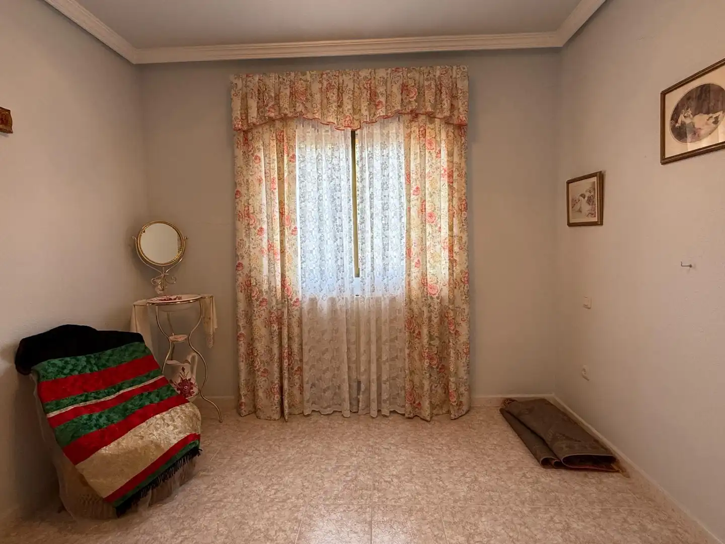 Habitación de Casa adosada en venta en Torija con Jardín privado