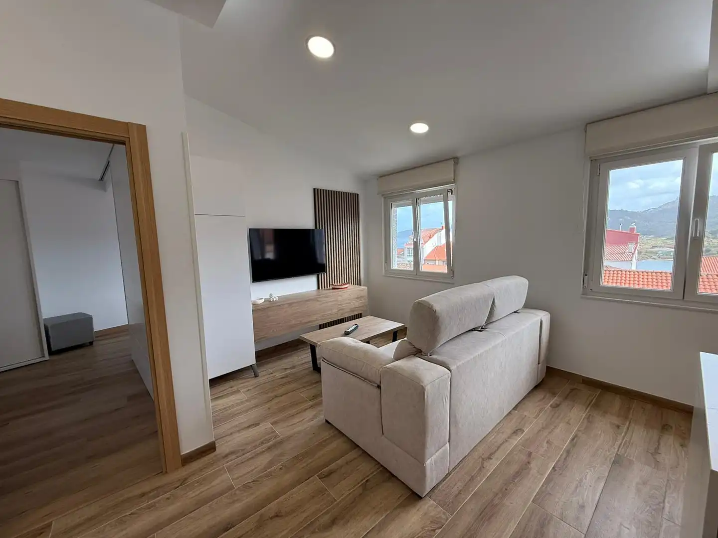 Living room of Flat for rent in Camariñas  with Heating, Parquet flooring and Furnished