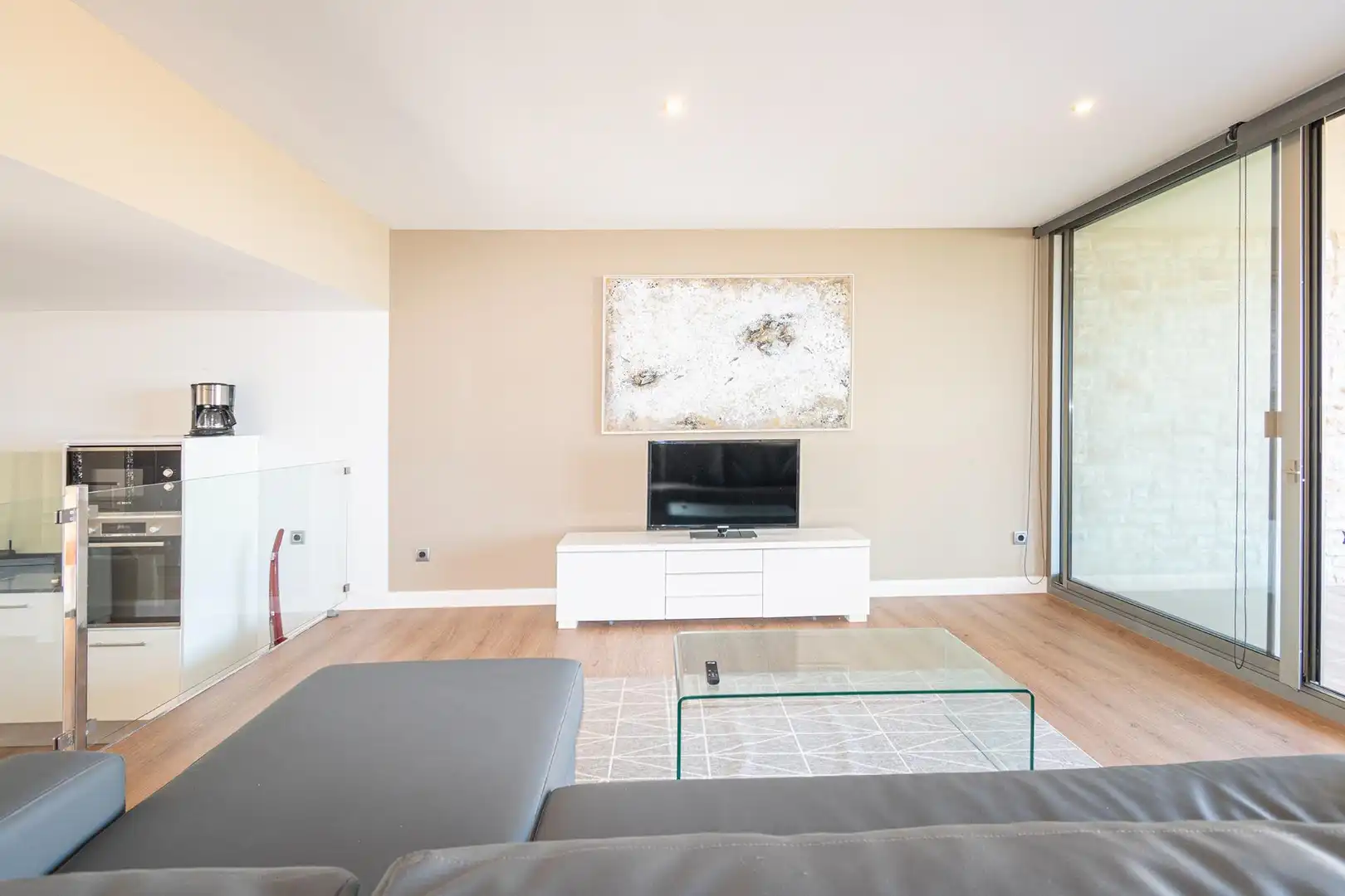 Wohnzimmer von Einfamilien-Reihenhaus zum Verkauf in Capdepera mit Klimaanlage, Privatgarten und Terrasse