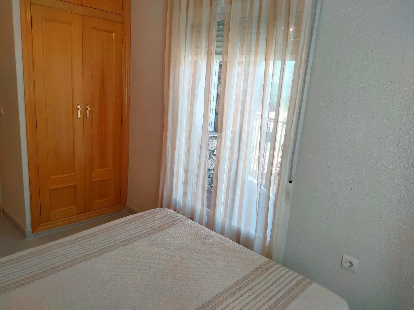 Habitación de Casa adosada en venta en Navacepedilla de Corneja con Calefacción y Trastero