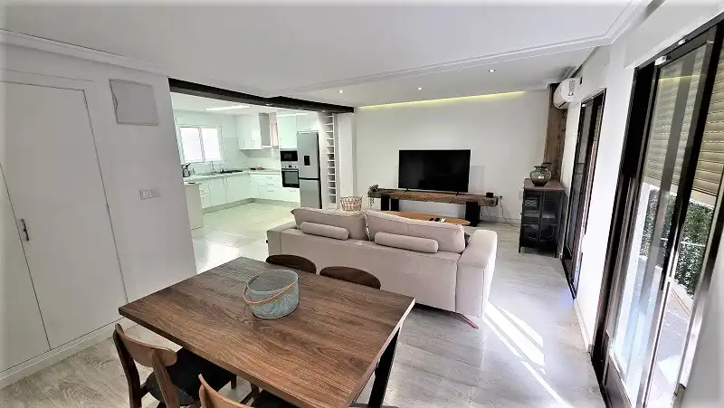 Living room of Flat for rent in Elche / Elx  with Parquet flooring, Furnished and Oven