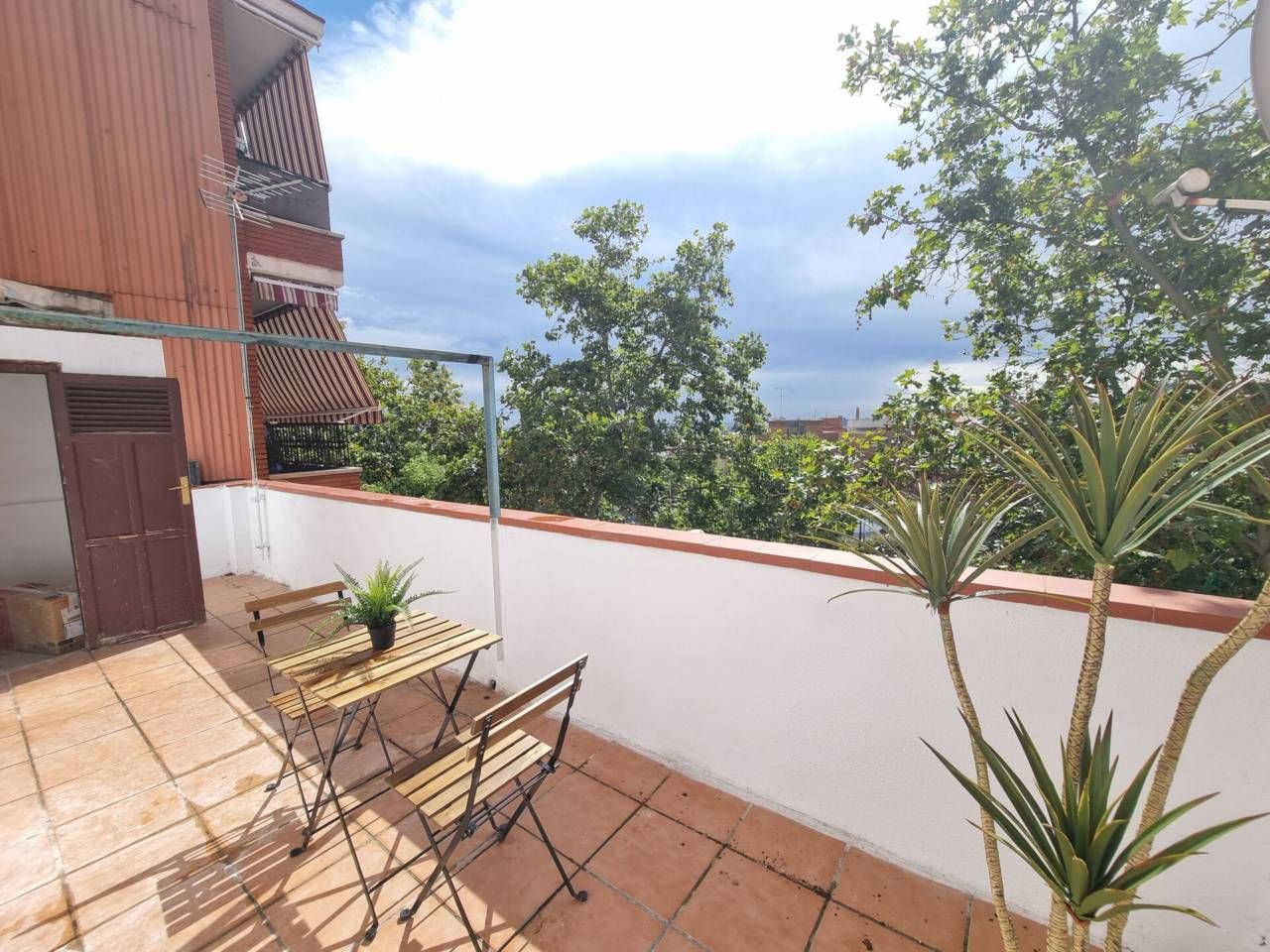 Piso en venta en Favència, Les Roquetes, Nou Barris