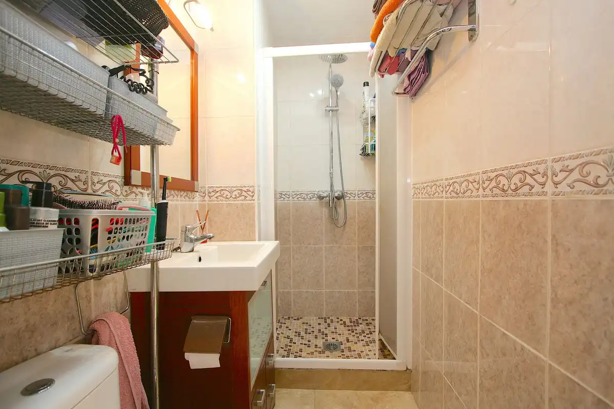 Bany de Planta baixa en venda en Fuengirola amb Aire condicionat, Calefacció i Piscina