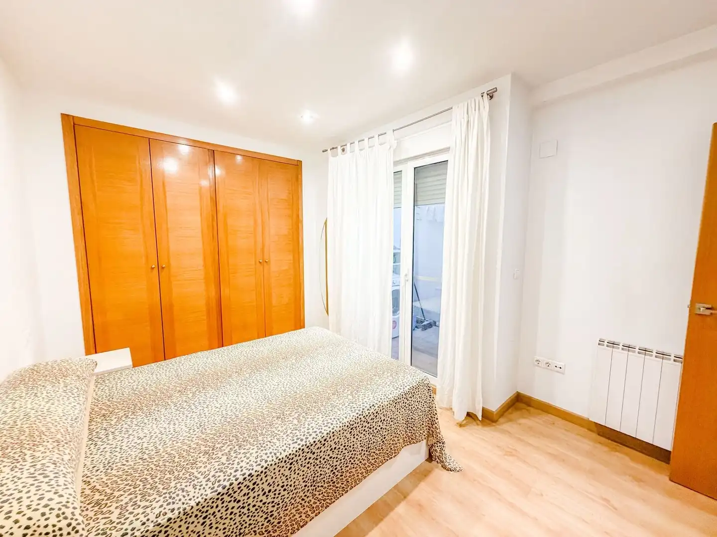 Habitación de Apartamento en venta en Elda con Calefacción y Amueblado