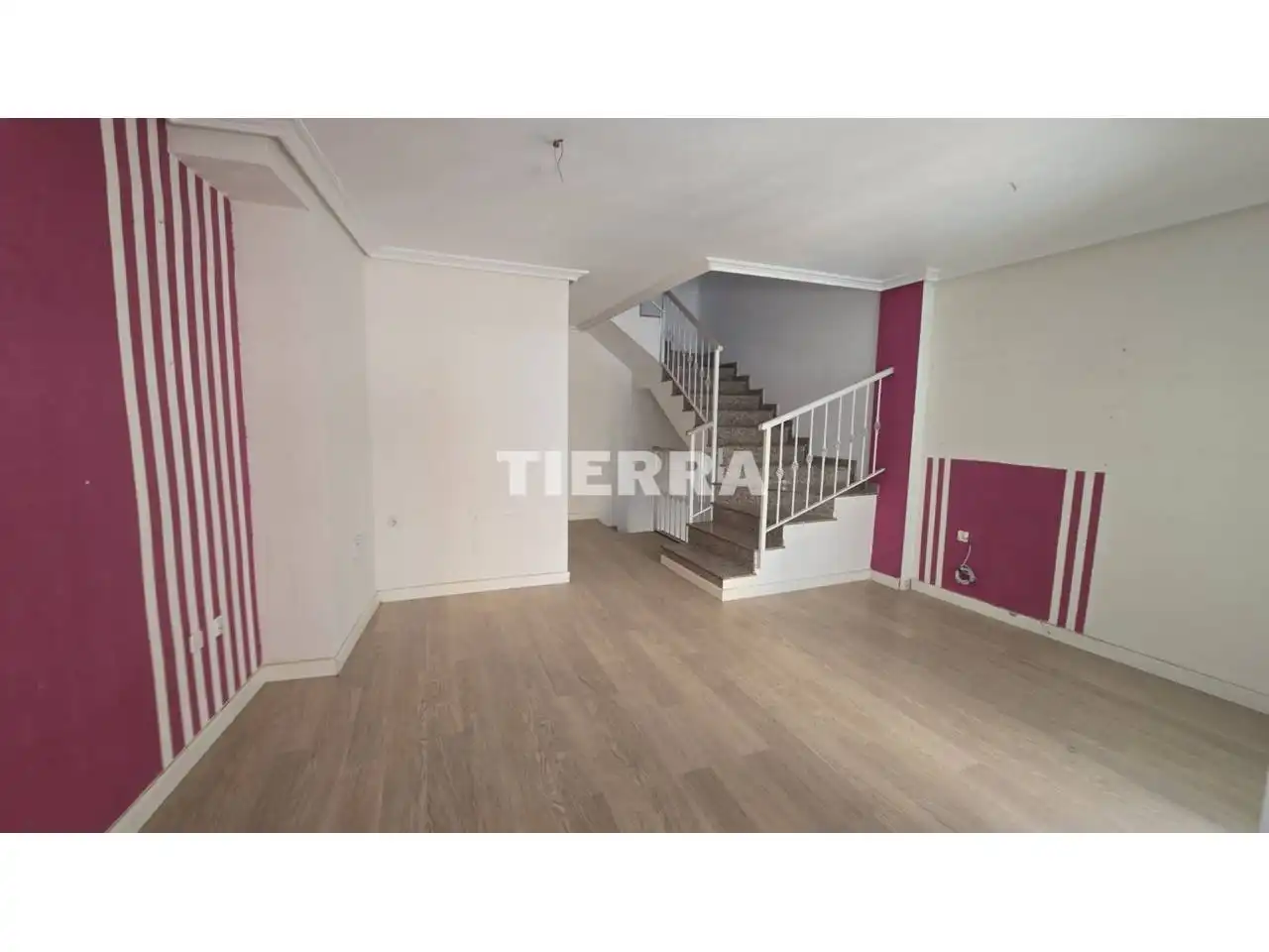 Dúplex en venda en Pliego amb Traster