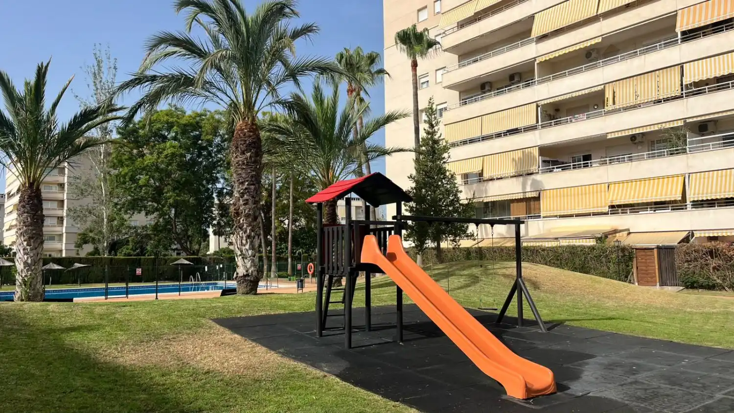 Apartment with pool for sale in Arroyo de la Miel, imagen 8