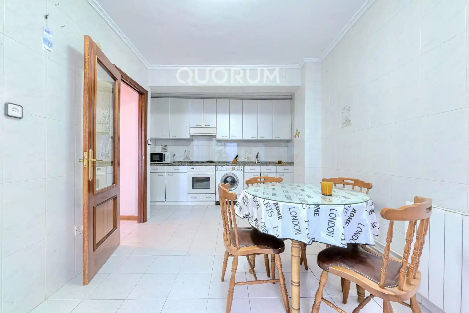 Küche von Wohnung zum Verkauf in Basauri  mit Heizung und Balkon