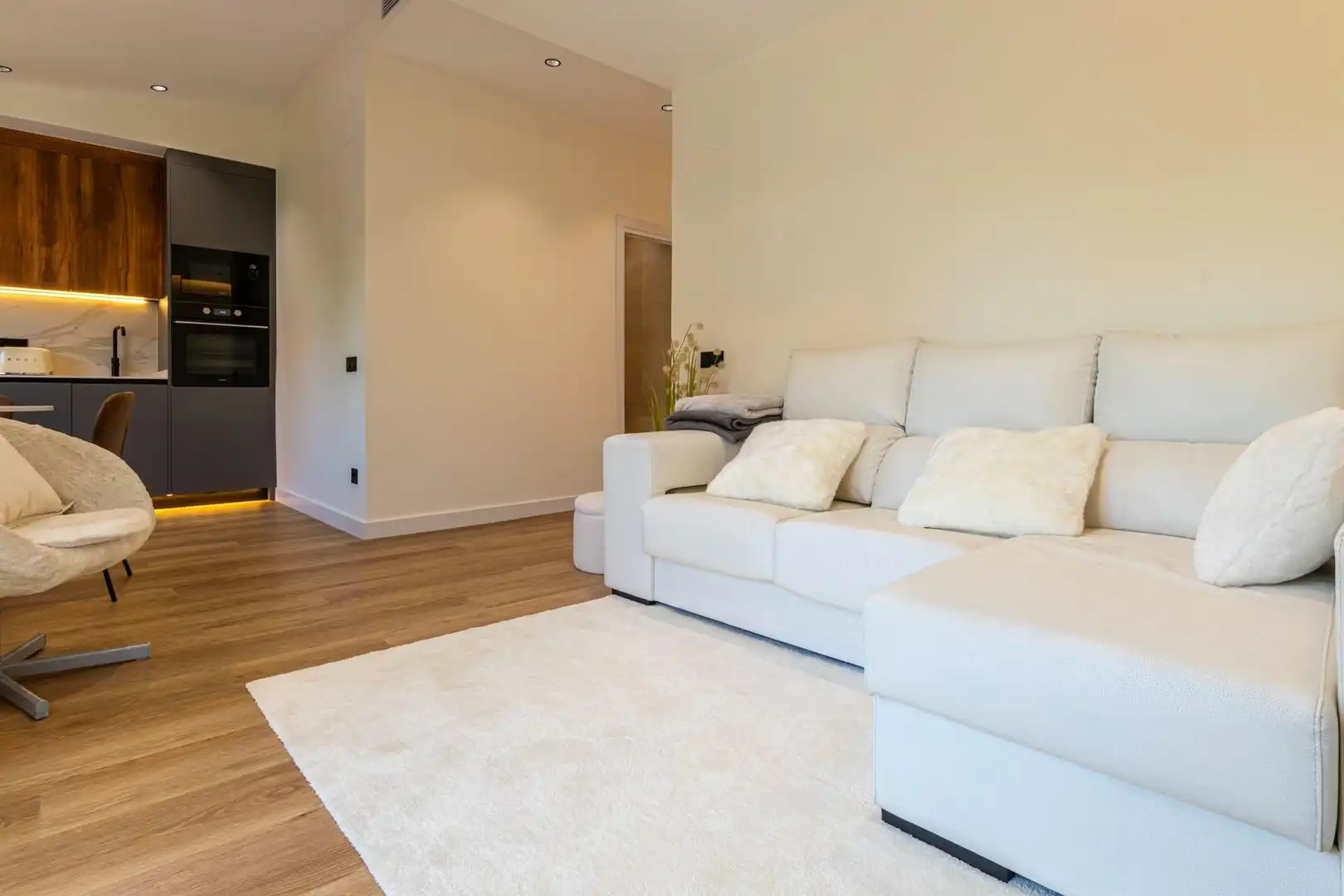 Living room of Flat for sale in Sant Pere de Ribes  with Air Conditioner, Parquet flooring and Terrace