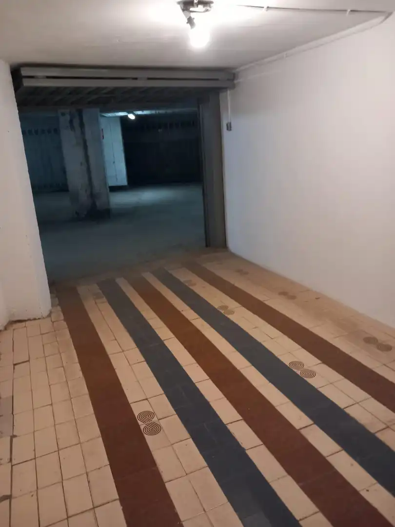 Aparcament en venda a calle Mies de Vega
