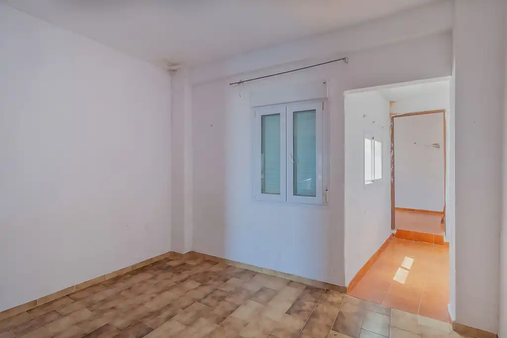 Habitación de Casa adosada en venta en Alameda