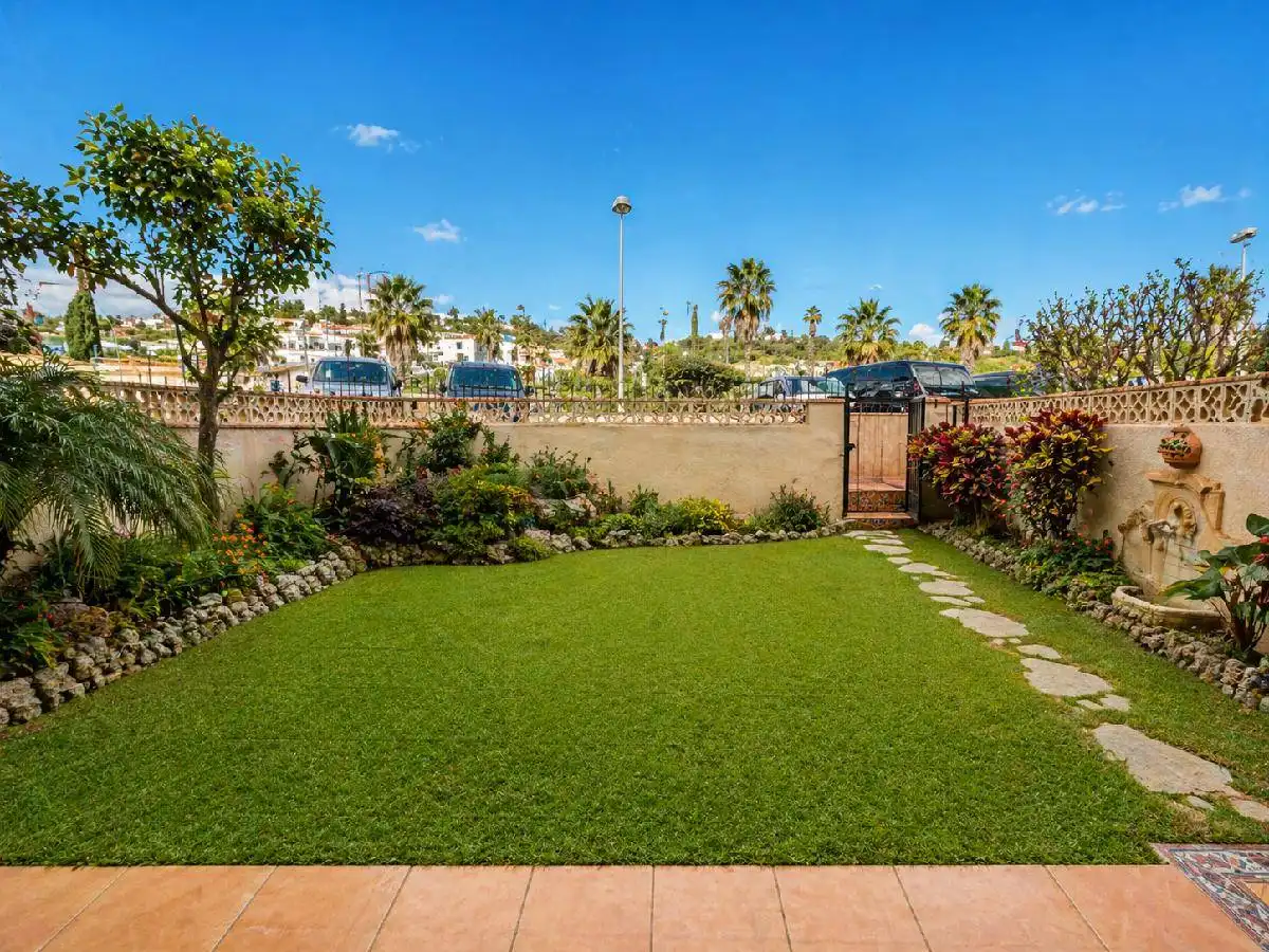 Jardín de Piso en venta en Marbella con Aire acondicionado, Jardín privado y Piscina