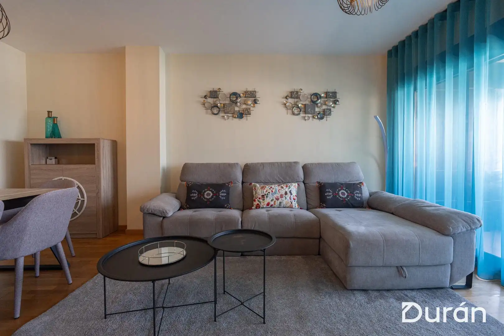 Living room of Flat for sale in El Ejido  with Parquet flooring, Terrace and Furnished