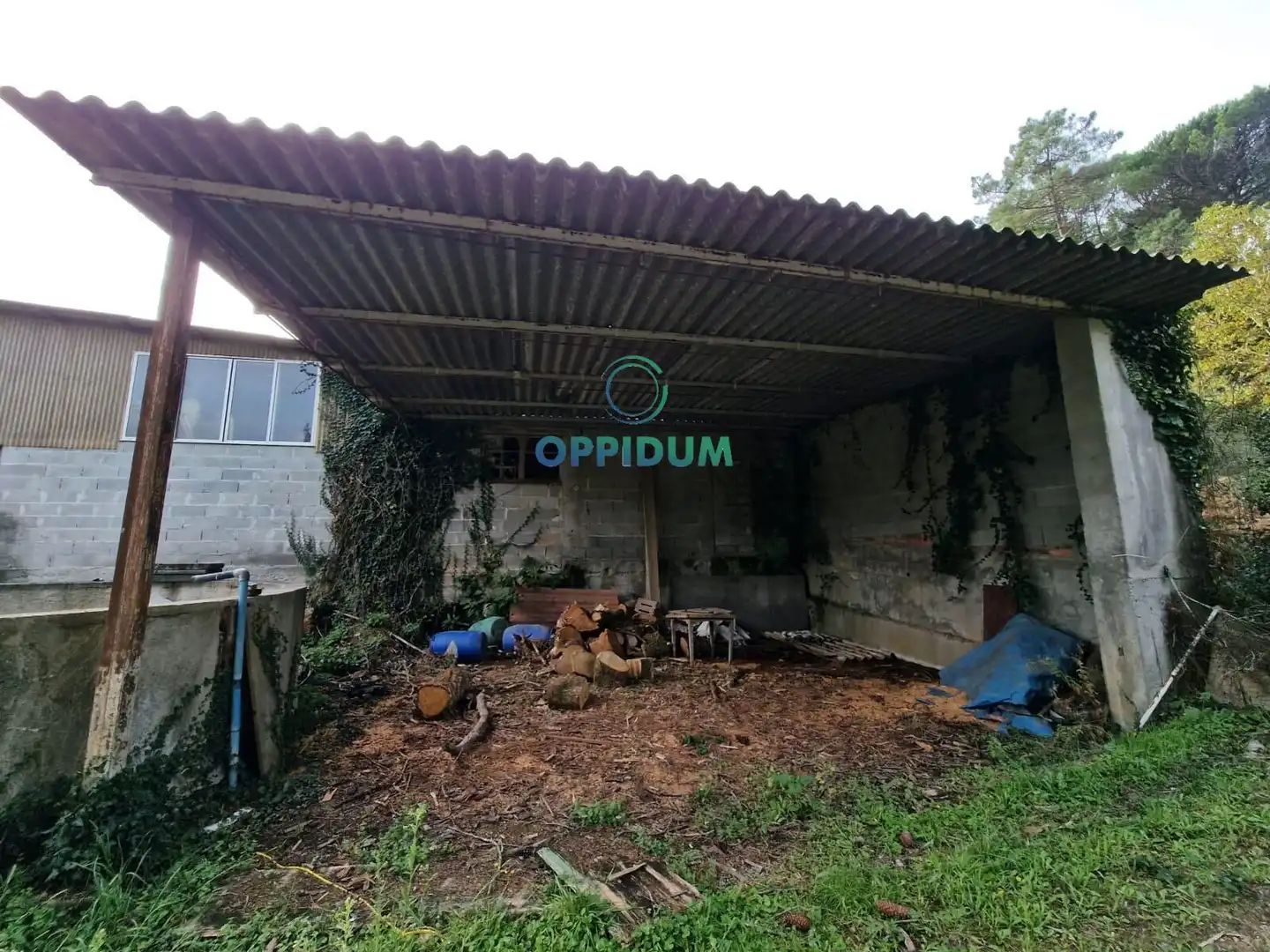 Industrial buildings for sale in Touro