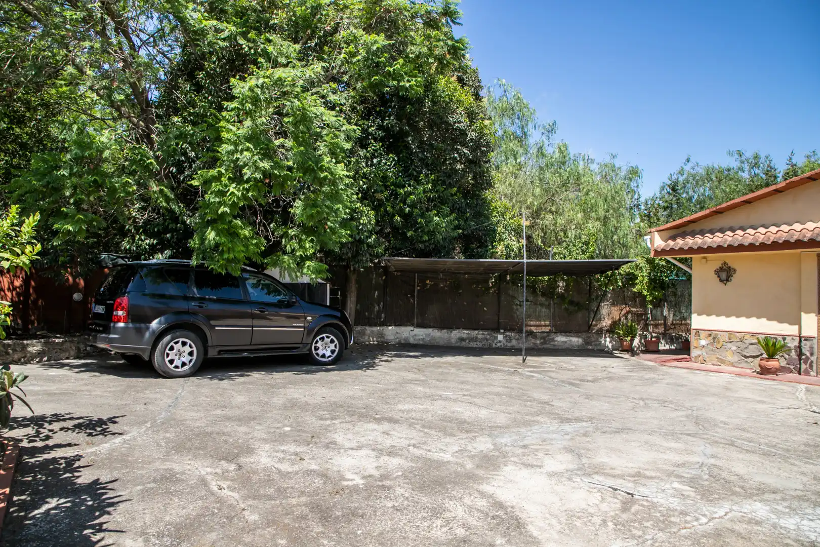 Parking de Casa o chalet en venta en Castilleja de la Cuesta con Aire acondicionado, Calefacción y Jardín privado