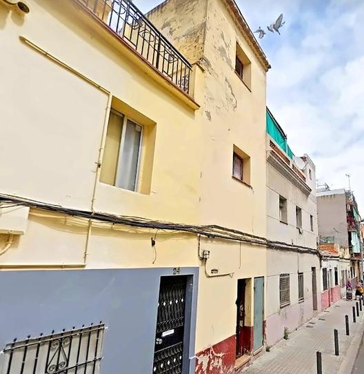Photo 1 of Flat for sale in C/ Puerto Chapí , Lloreda, Barcelona