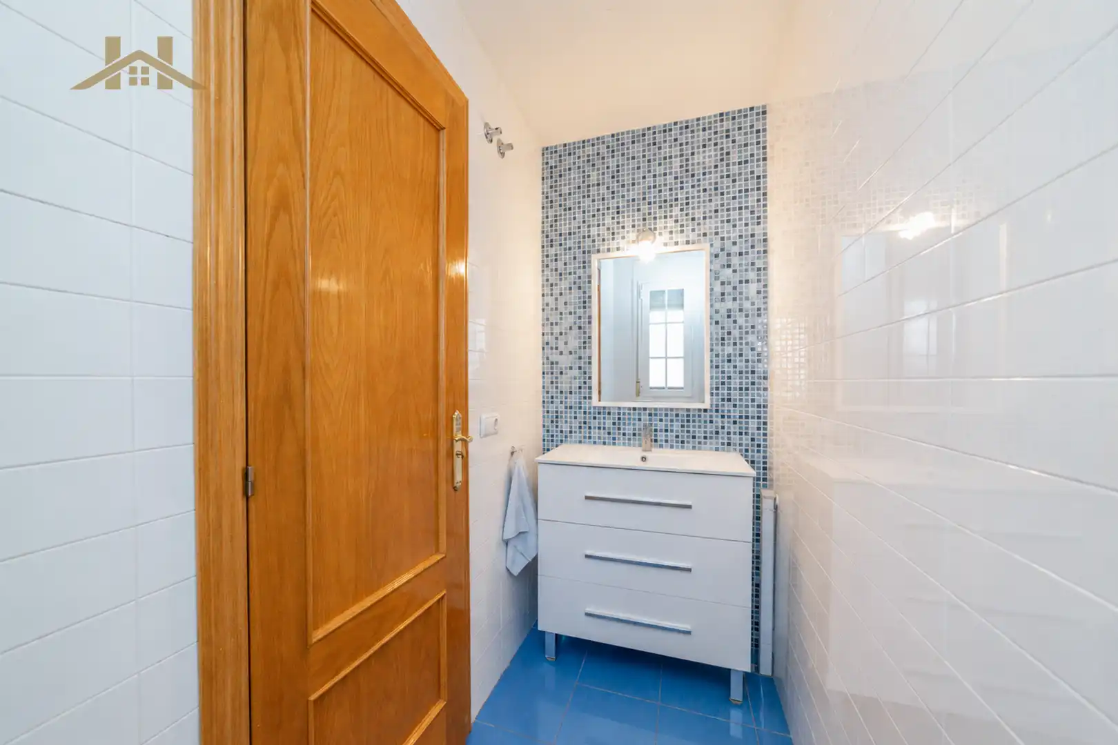 Bathroom of Houses for sale in Valdemoro  with Air Conditioner, Heating and Parquet flooring
