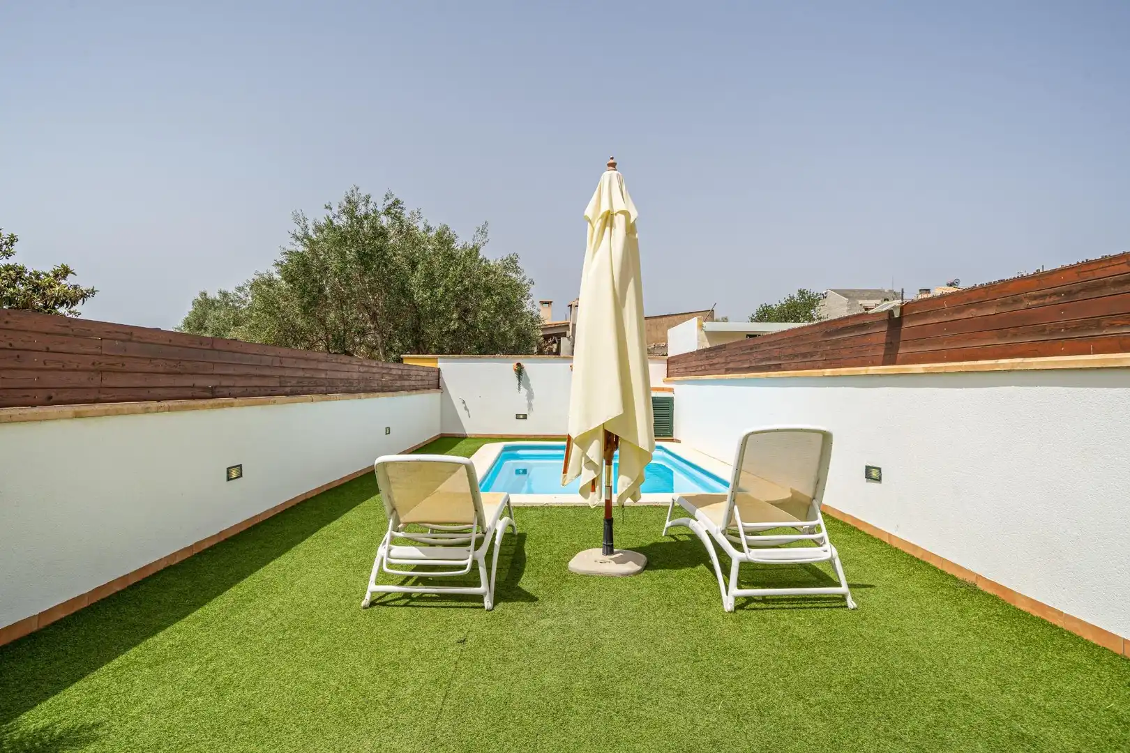 Piscina de Casa adosada en venda en Vilafranca de Bonany amb Jardí privat, Terrassa i Piscina