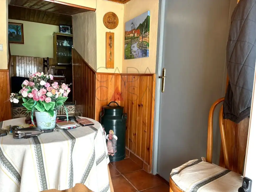 Casa adosada en venda en Campoo de Enmedio amb Terrassa, Traster i Moblat