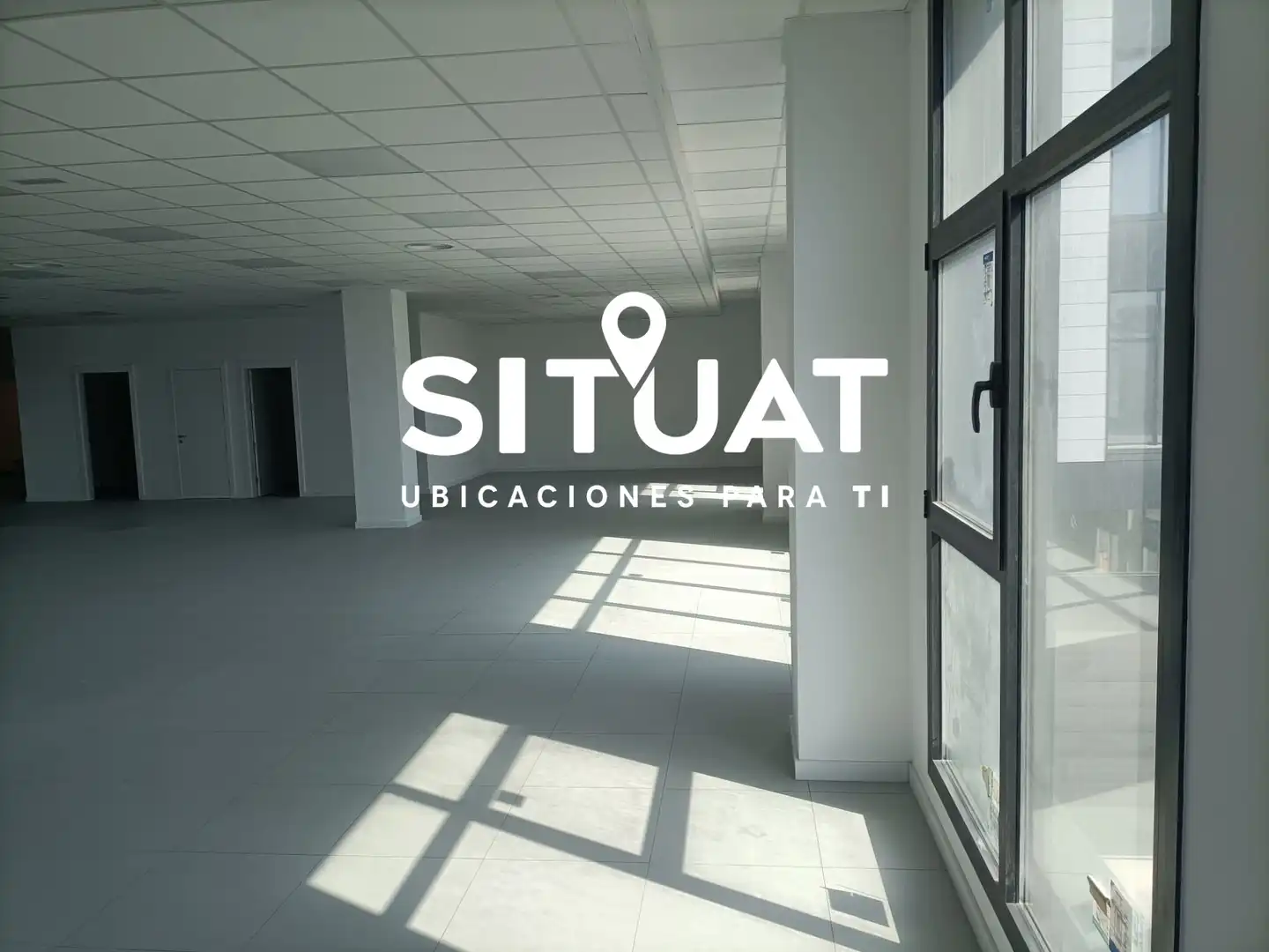 Vista exterior de Oficina de alquiler en L'Hospitalet de Llobregat con Aire acondicionado, Calefacción y Alarma