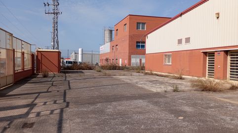 Foto 3 von Fabrikhallen zum Verkauf in Épila, Zaragoza