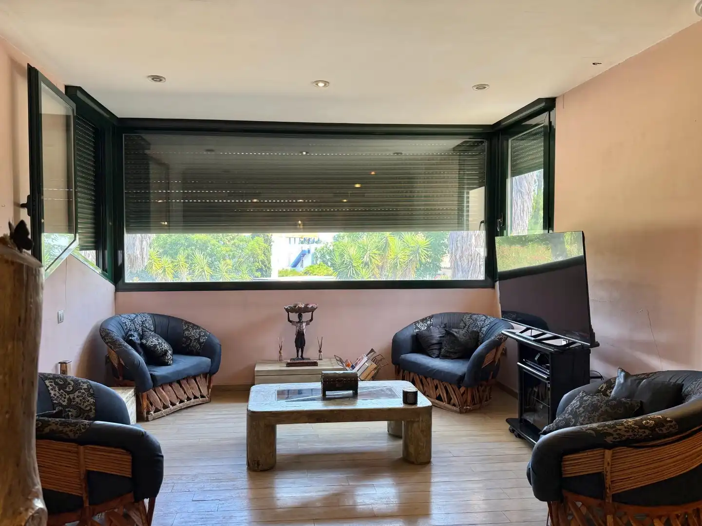 Sala de estar de Casa o chalet en venta en Gelves con Aire acondicionado, Jardín privado y Terraza