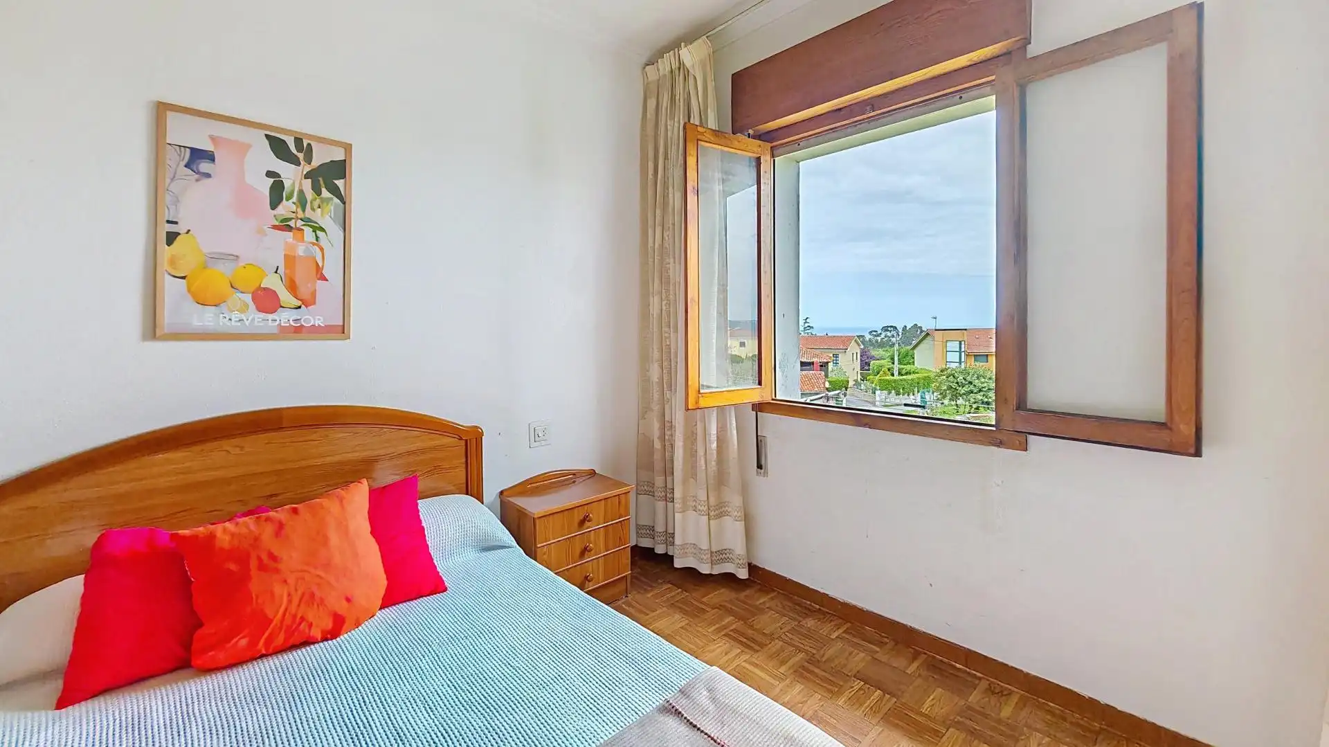 Bedroom of Flat for sale in Cudillero