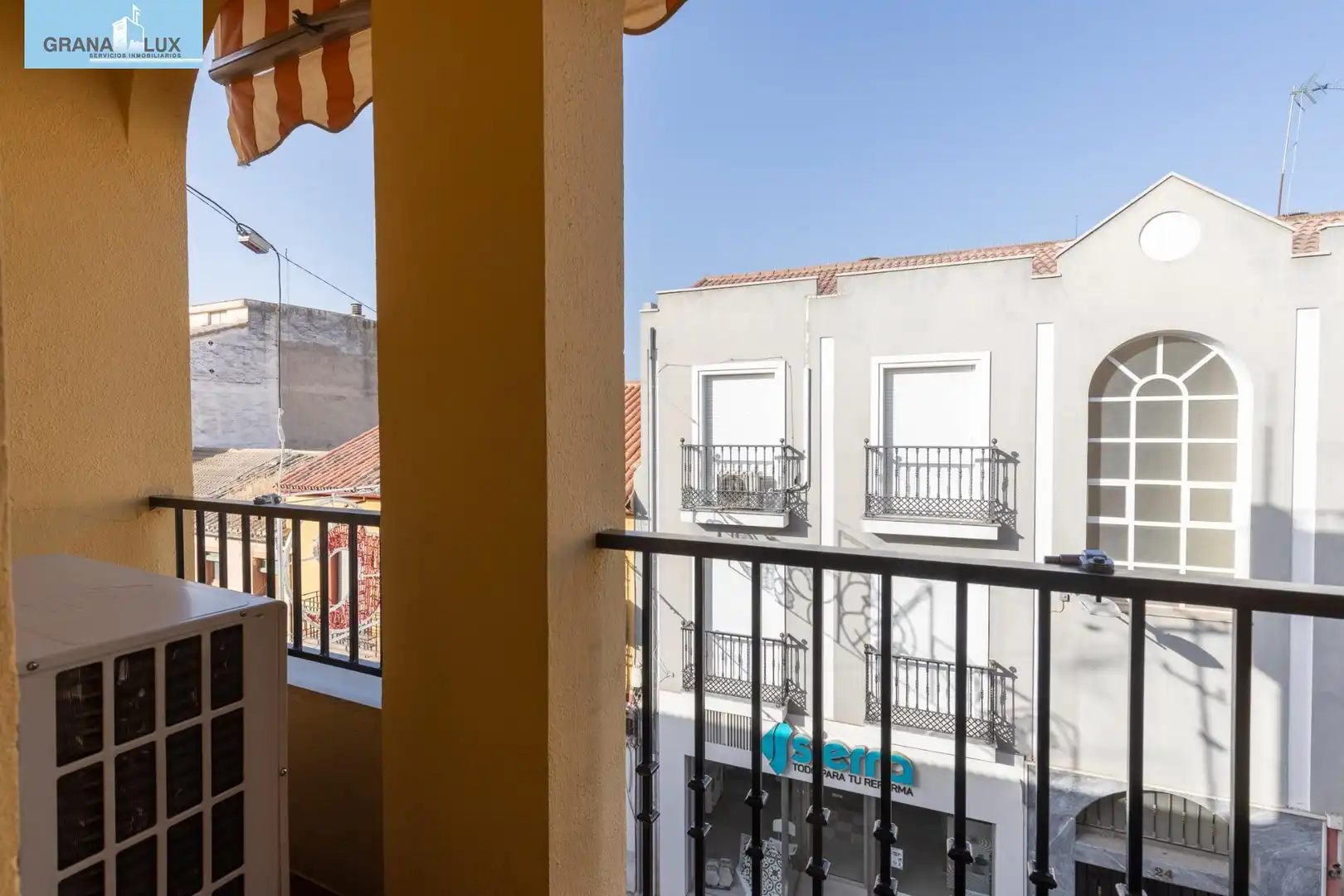 Flat with terrace for sale in Calle de Granada, imagen 7