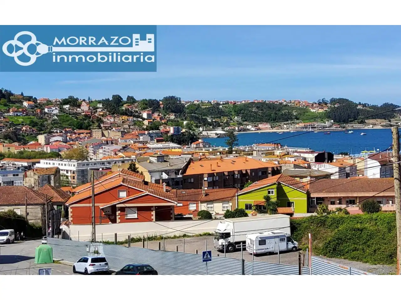 Vista exterior de Casa o xalet en venda en Bueu amb Calefacció, Parquet i Moblat