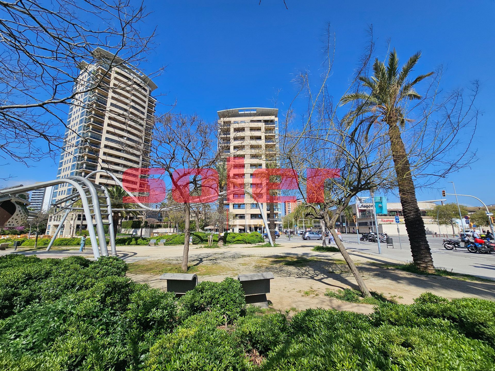 Exterior view of Flat for sale in  Barcelona Capital  with Air Conditioner and Storage room